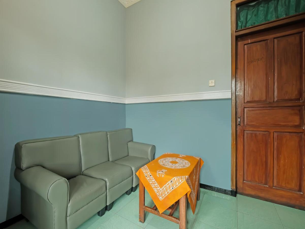 Collection O 91914 Hotel Citra Dewi 2 Int'S Semarang Exteriör bild